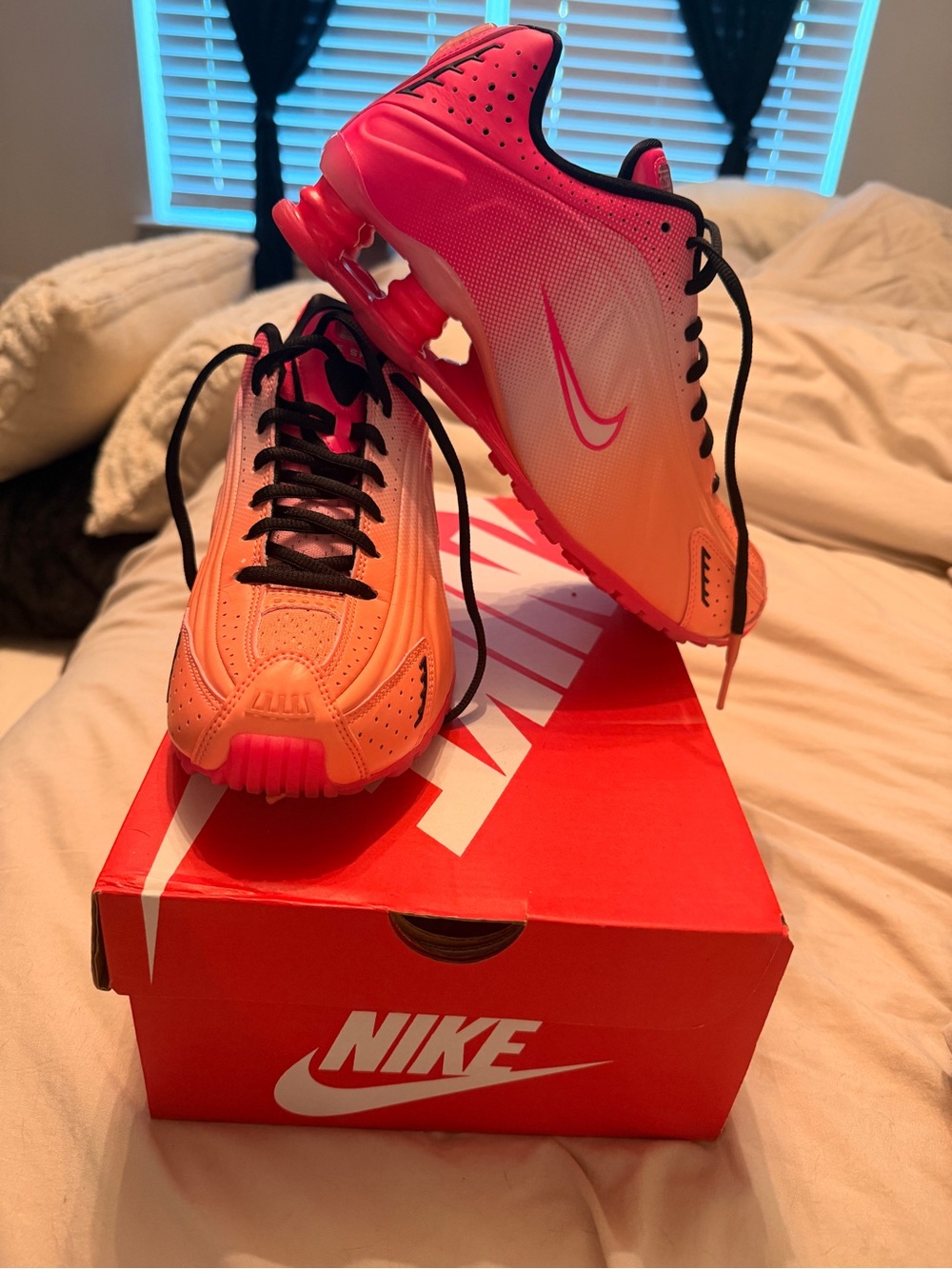 Nike Women’s Pink Gradient Shox Sneakers - Picture 3 of 6